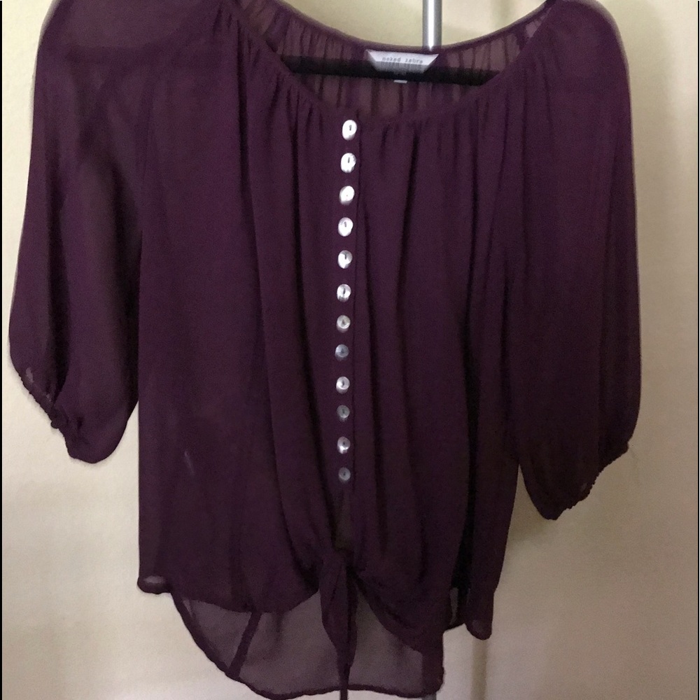 Burgundy Polyester blouse with tight in the front